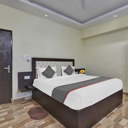 Hotel Collection O Starfield Lucknow Esterno foto