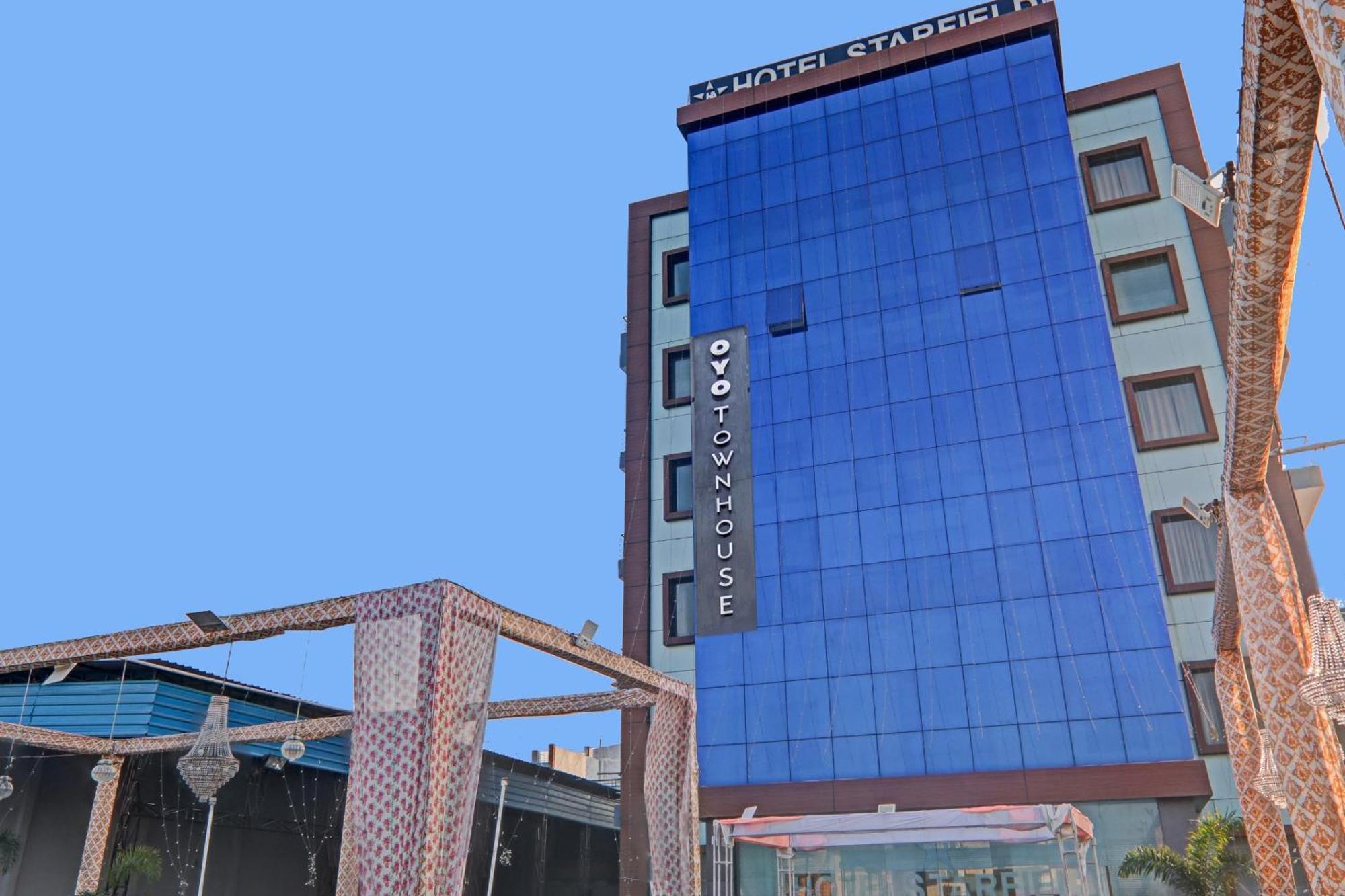 Hotel Collection O Starfield Lucknow Esterno foto