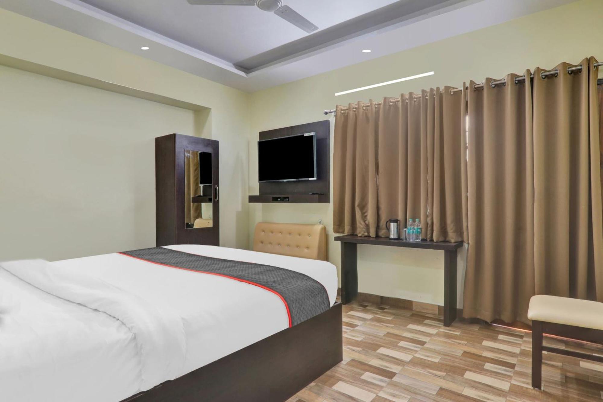 Hotel Collection O Starfield Lucknow Esterno foto