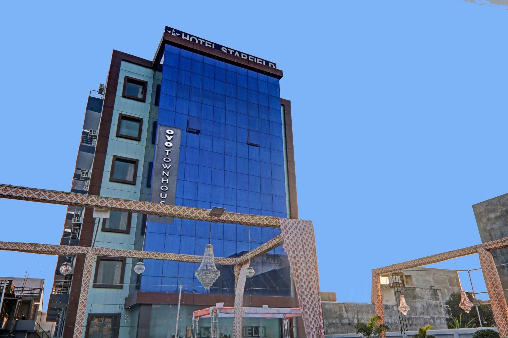 Hotel Collection O Starfield Lucknow Esterno foto
